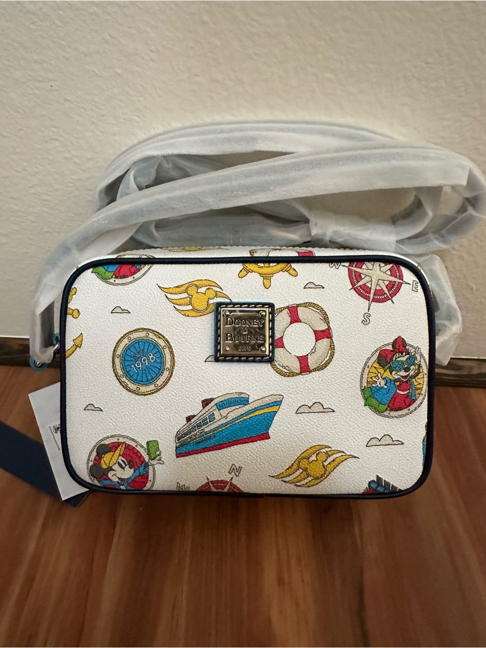 NWT Dooney & Bourke Disney Cruise Line Mickey & Friends Nautical Crossbody Bag